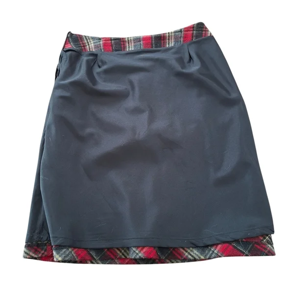 Wardrobe Essentials Vintage wool plaid skirt tartan skirt Size 10 Made In Canada - Picture 6 of 10
